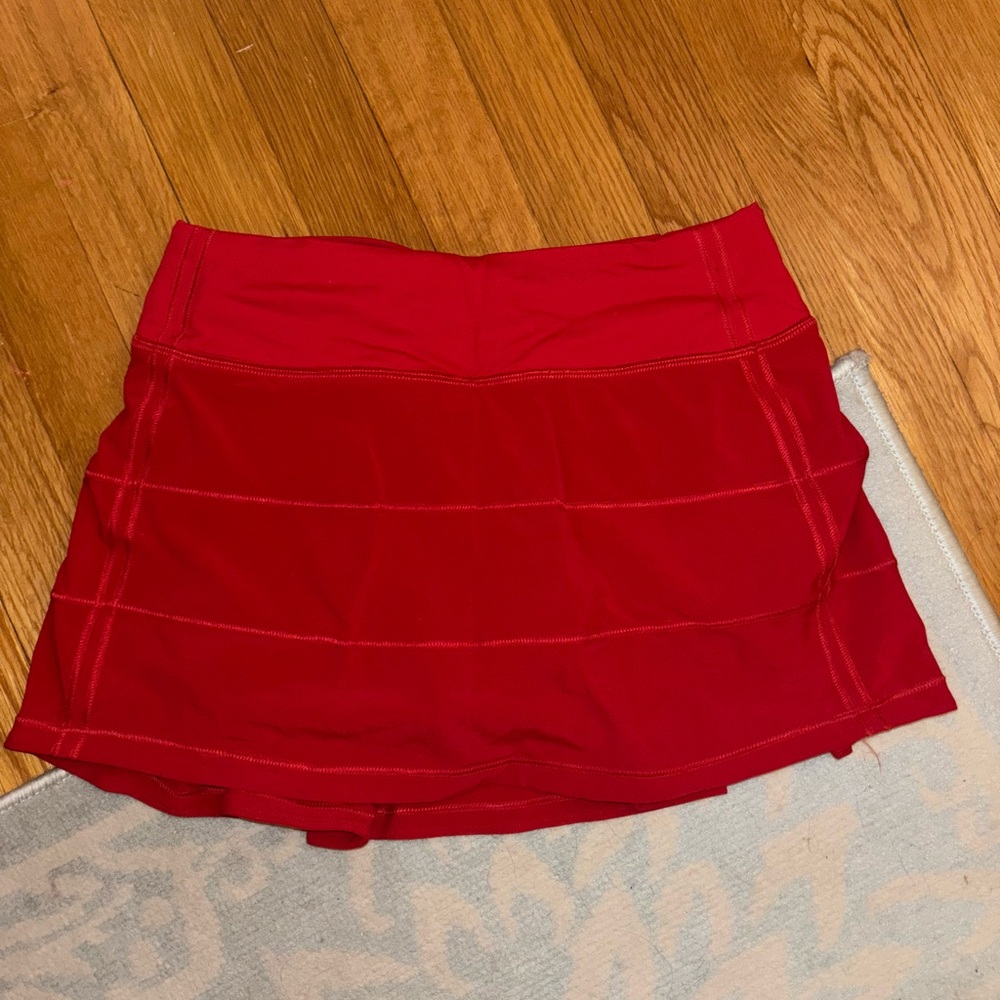 Lululemon pace rival skirt